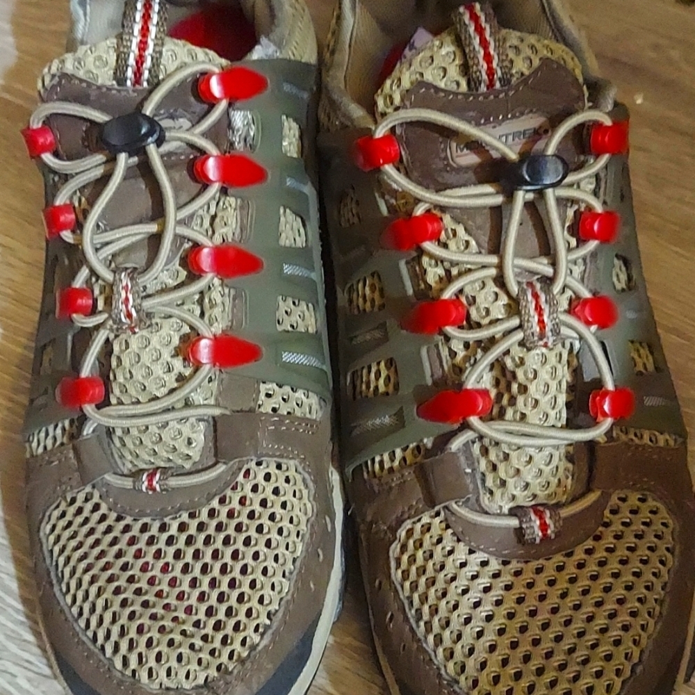 Women's hiking / outdoors shoes